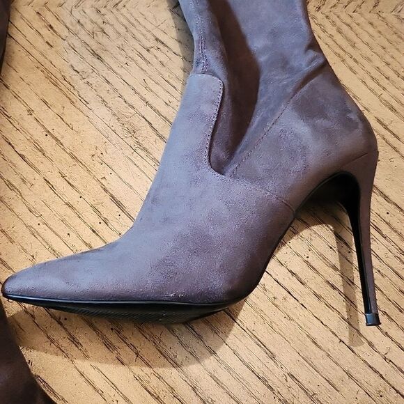 Steve Madden gray Suede high boots size 7 - Picture 3 of 15